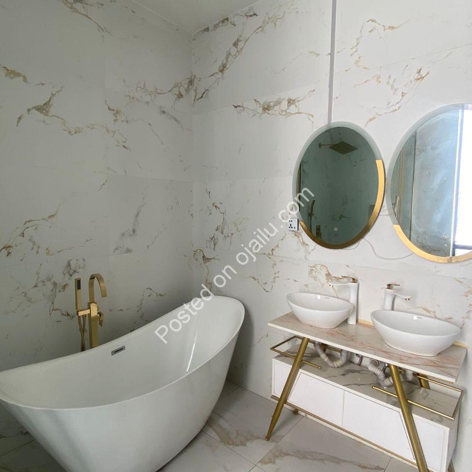 Opulent 5-Bedroom Haven with Pool & Cinema