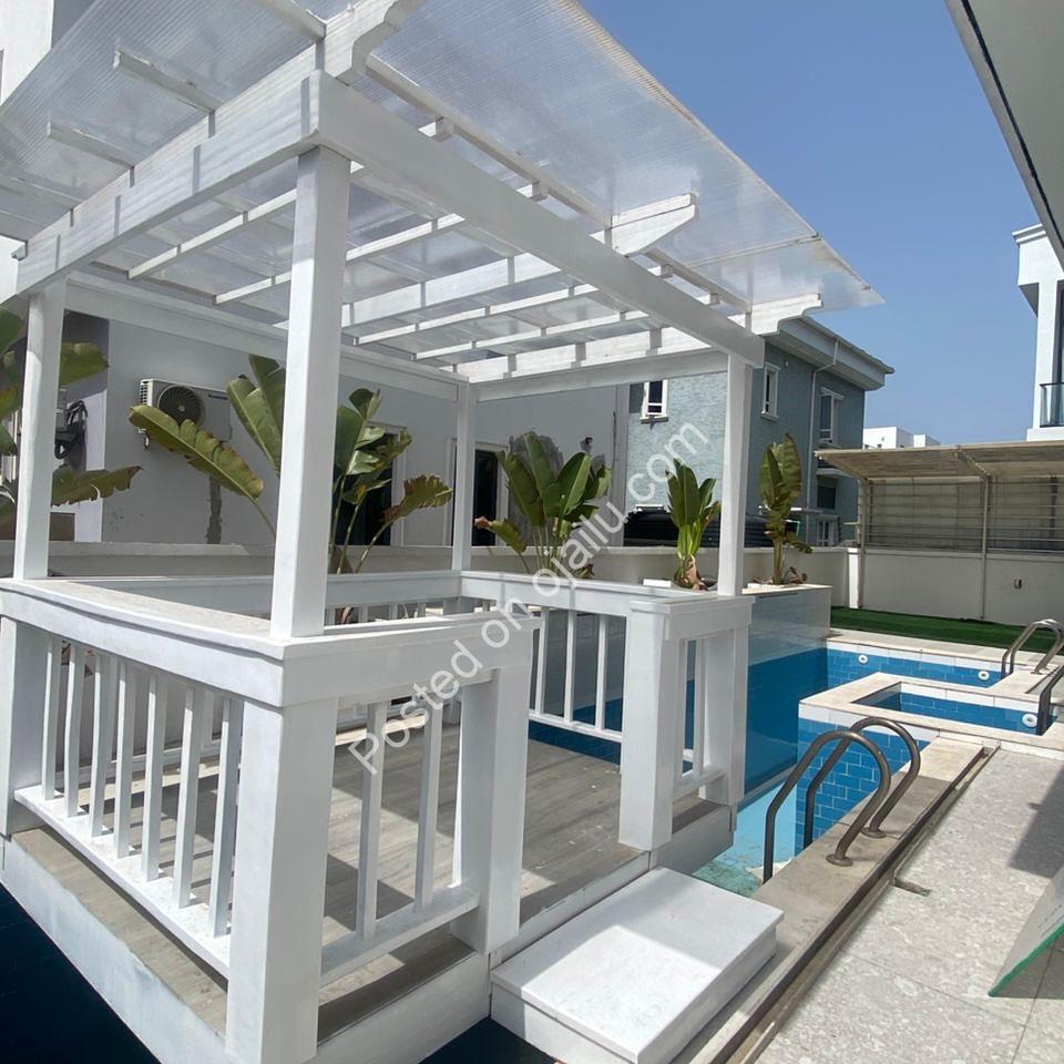 Opulent 5-Bedroom Haven with Pool & Cinema