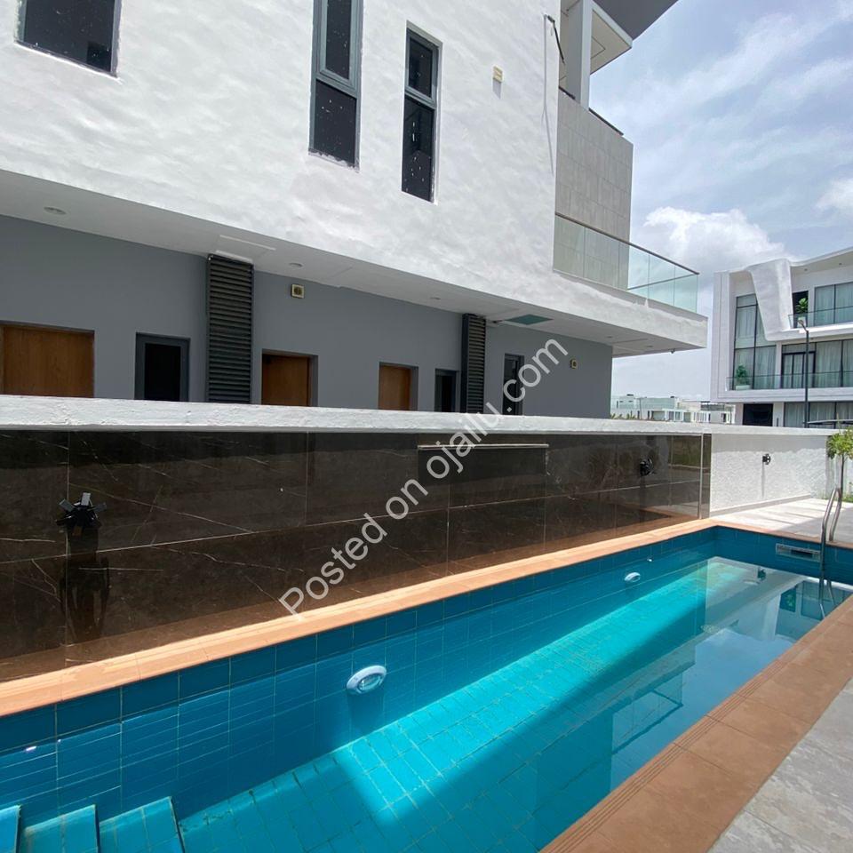 Elevator to Elegance: 5-Bed Ikate Haven with Pool & Gym