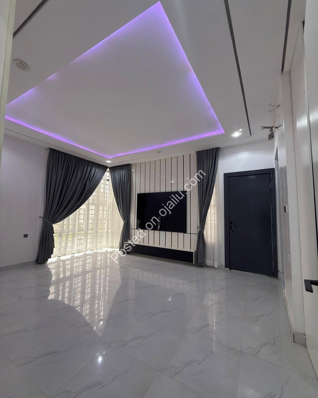 Sangotedo Sanctuary: Brand New 5-Bed Duplex with Resort-Style Pool