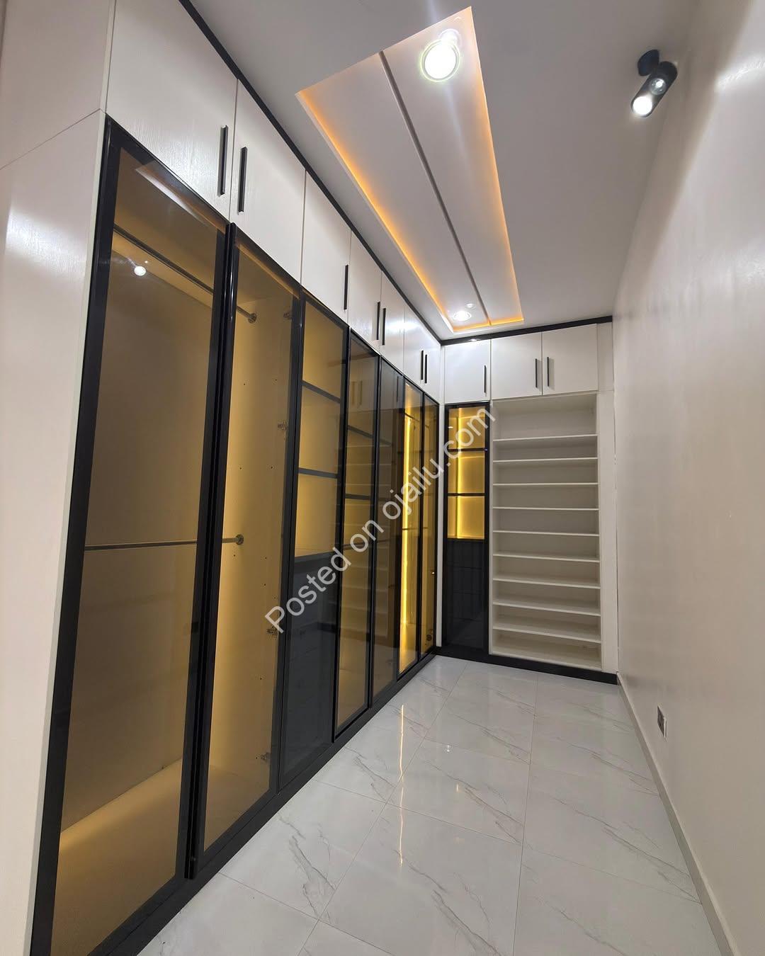 Sangotedo Sanctuary: Brand New 5-Bed Duplex with Resort-Style Pool