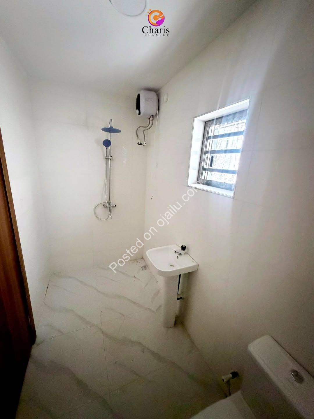 Elegant 4-Bedroom Duplex with BQ in Agodi GRA