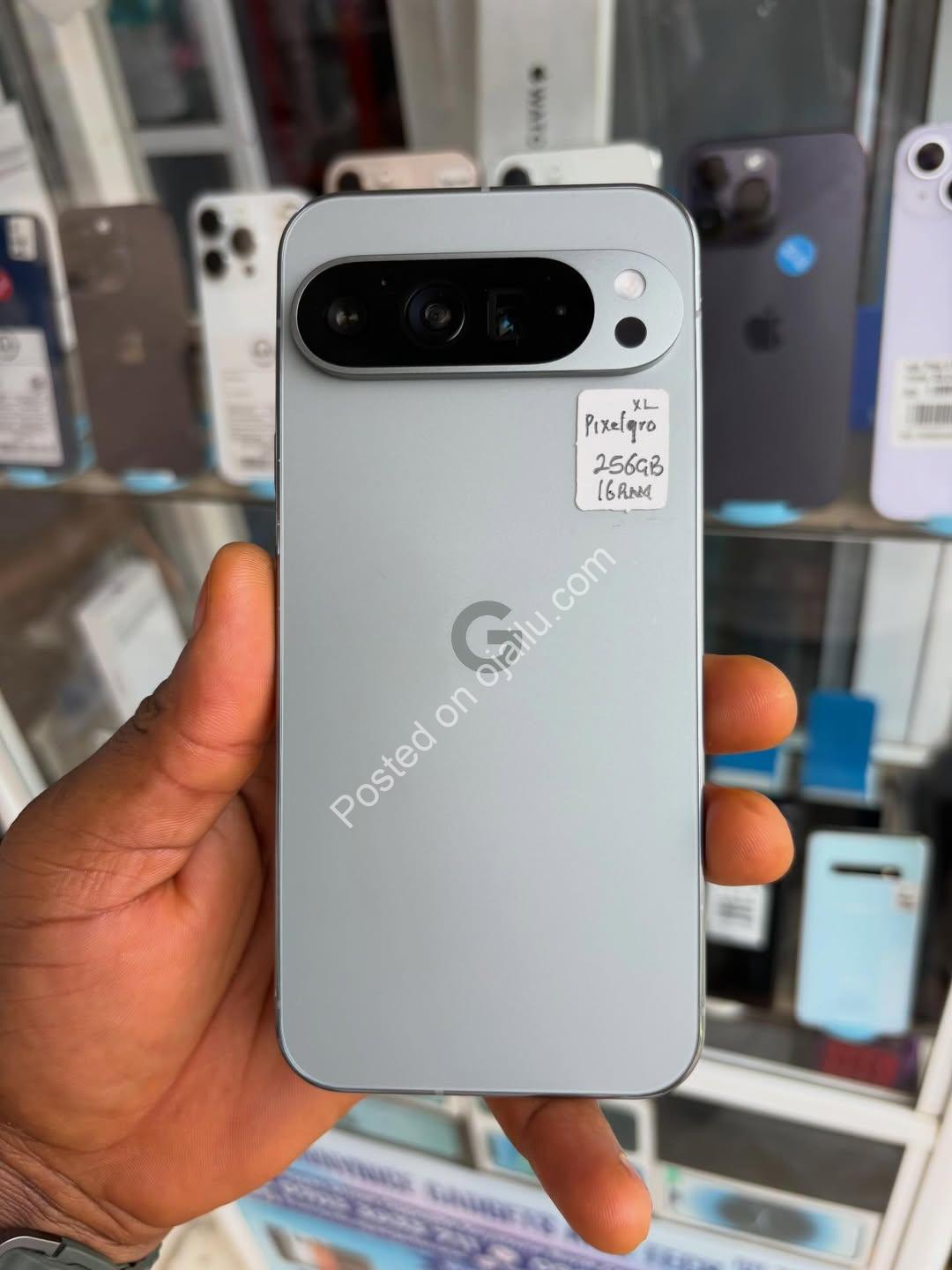 Pixel 9 Pro XL: 256GB UK Gem, Unlocked & Ready!