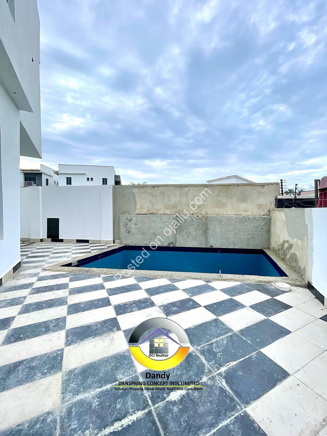 Lekki’s New 5-Bedroom Oasis with Pool & Luxury Finishes