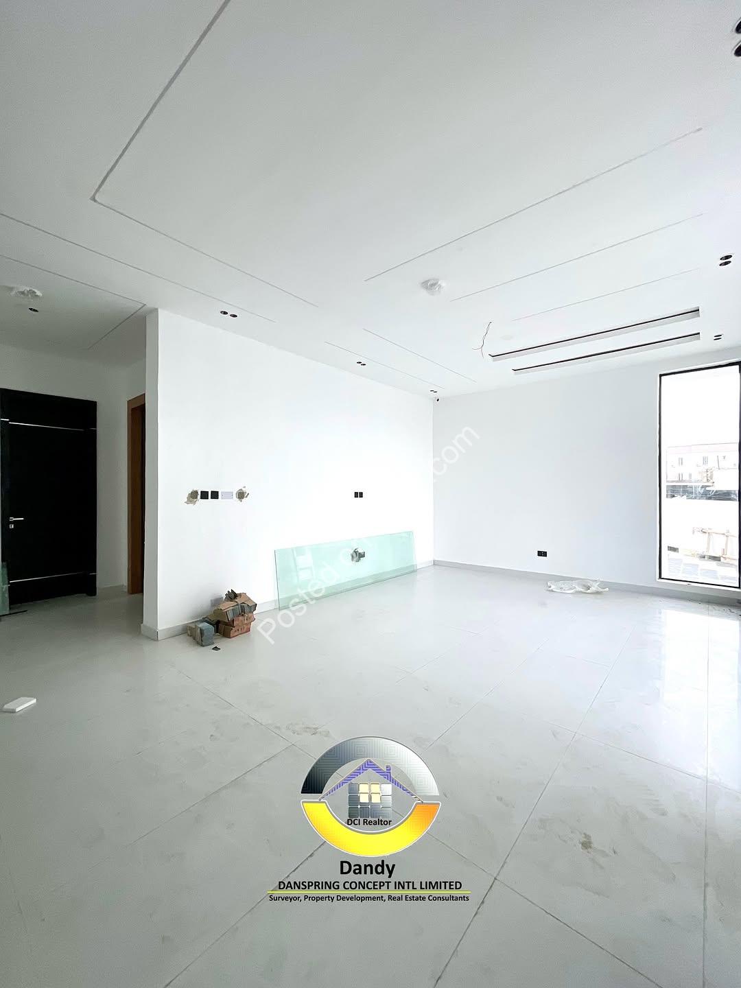 Lekki’s New 5-Bedroom Oasis with Pool & Luxury Finishes