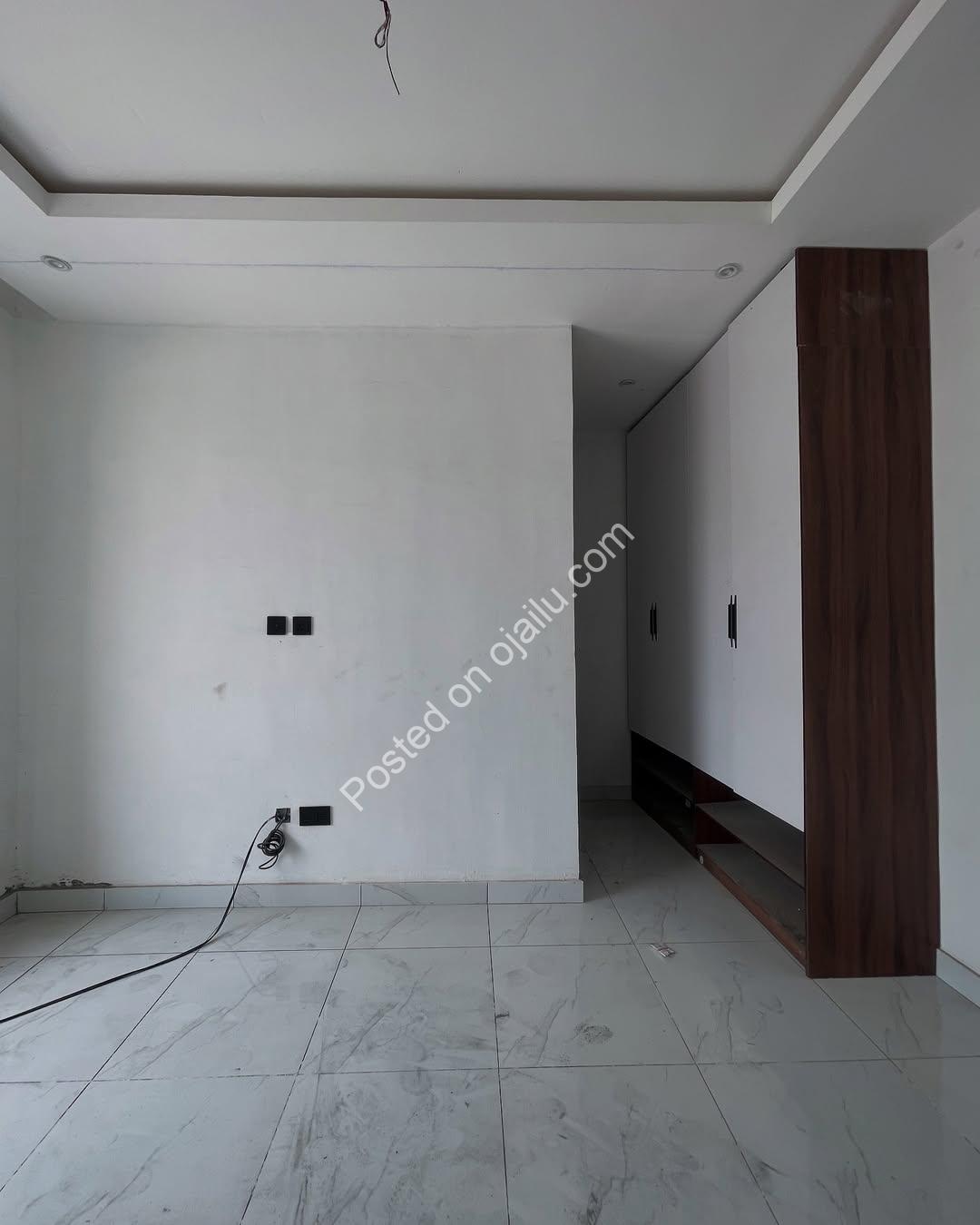 Your Dream Home Awaits: 1 & 2 Bedroom Luxury Apartments