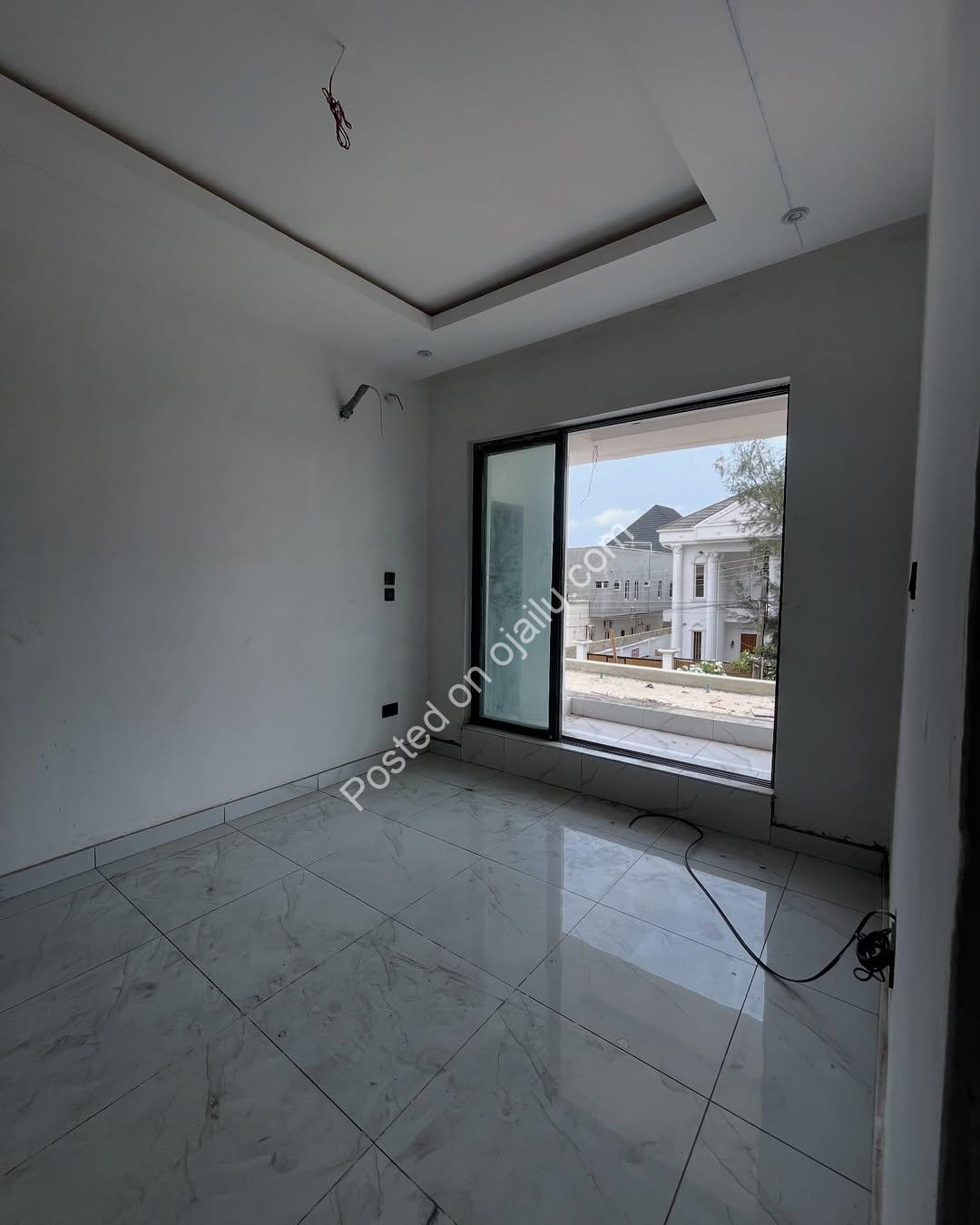 Your Dream Home Awaits: 1 & 2 Bedroom Luxury Apartments