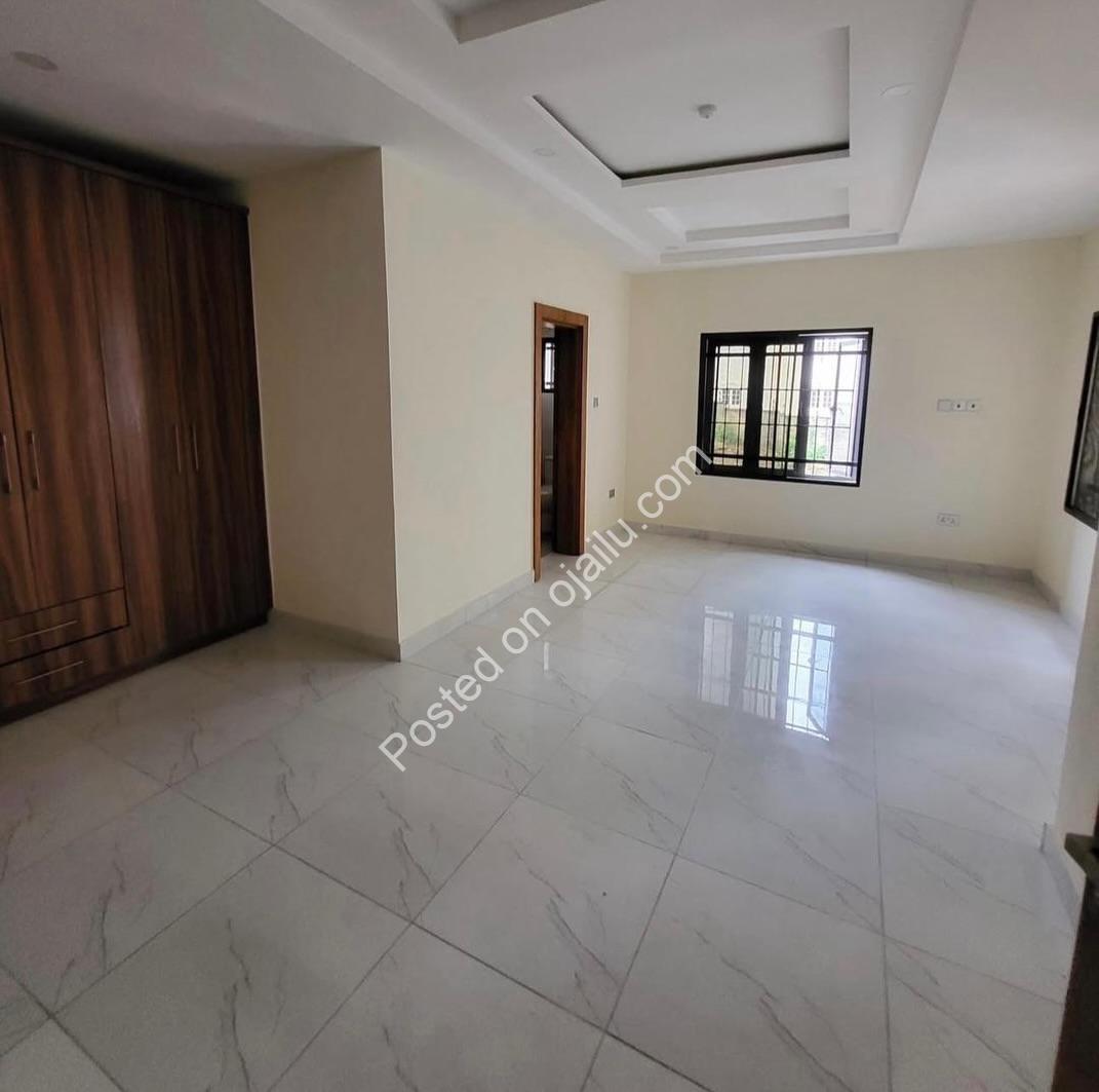 Modern 4-Bed Duplex with BQ in Guzape