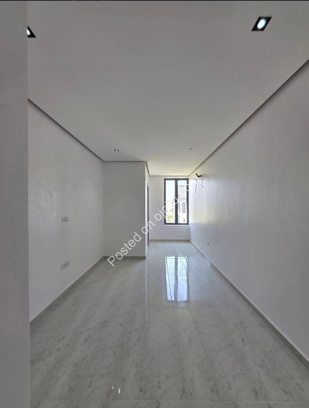 Lekki’s Ultimate 5-Bedroom Estate Masterpiece