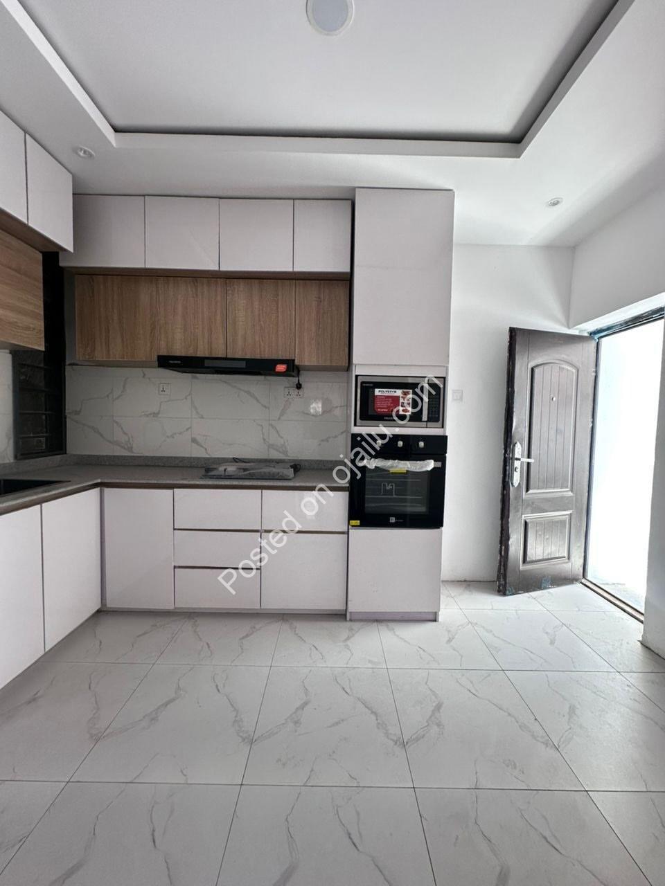 Coastal Road Gem: 3 Luxe 4-Bed Semis in Lekki