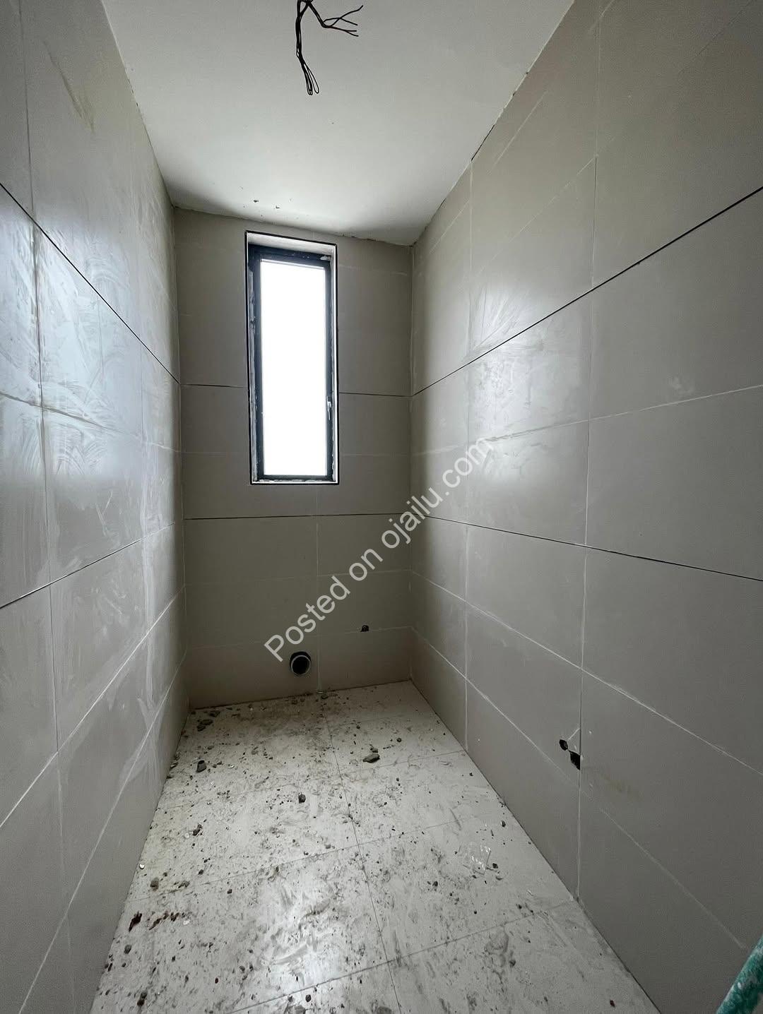 5-Bed Semi-Detached Duplex with Cinema, Gym & Pool in Ikate Lekki