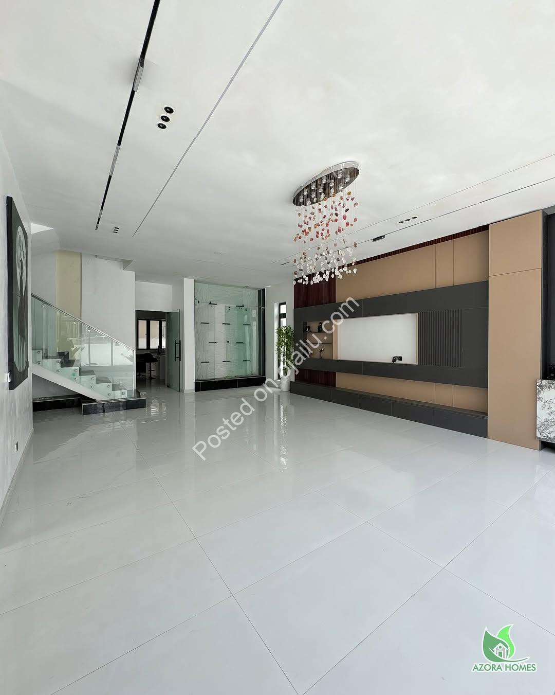 Majestic 5-Bed Duplex with Resort-Style Pool in Lekki