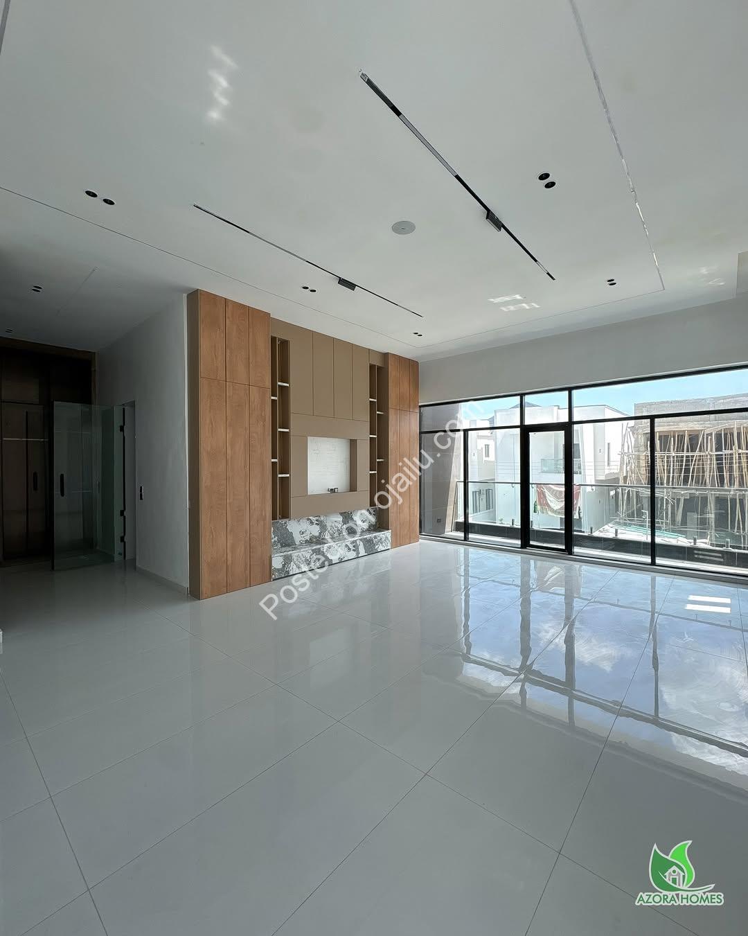 Majestic 5-Bed Duplex with Resort-Style Pool in Lekki