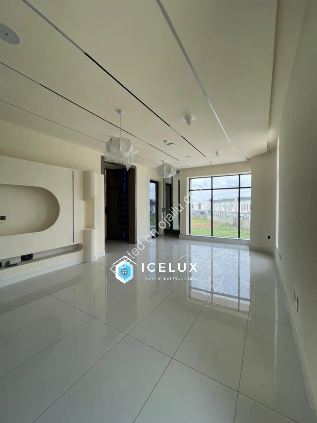 Orchid Lekki’s Ultimate 5-Bedroom Haven with Pool