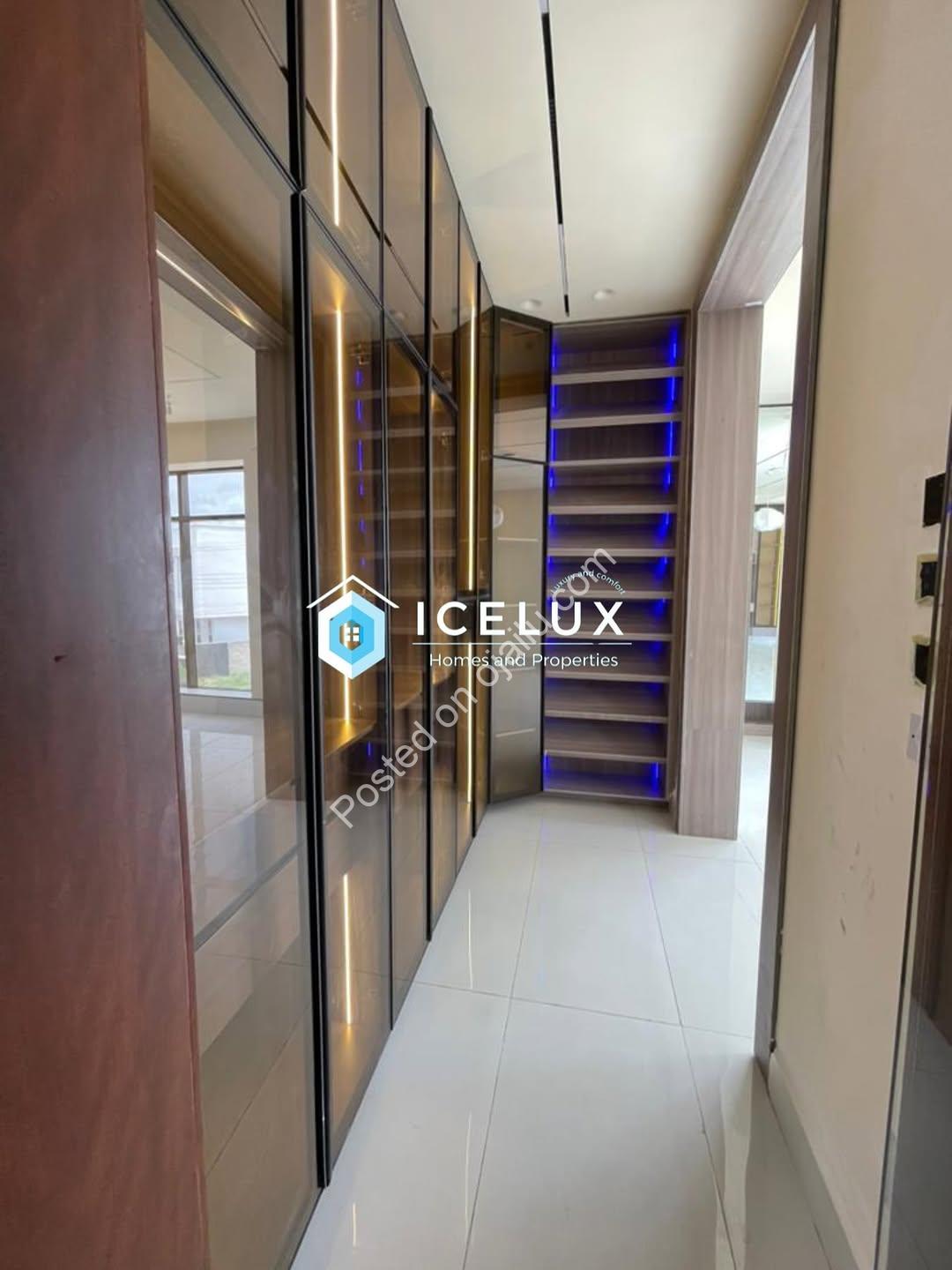 Orchid Lekki’s Ultimate 5-Bedroom Haven with Pool