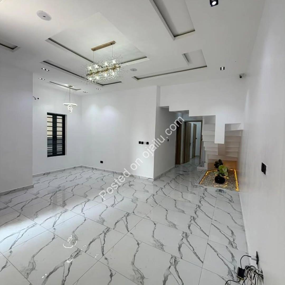 Lekki’s Finest: 4-Bed Duplex in Orchid