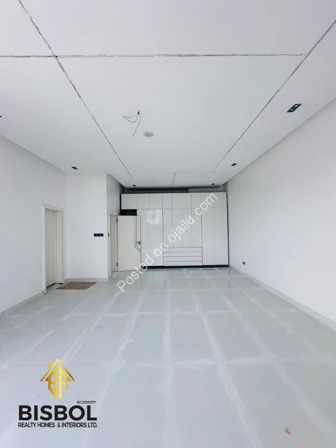 Move-In Ready 4-Bed Duplex in Gated Lekki Estate