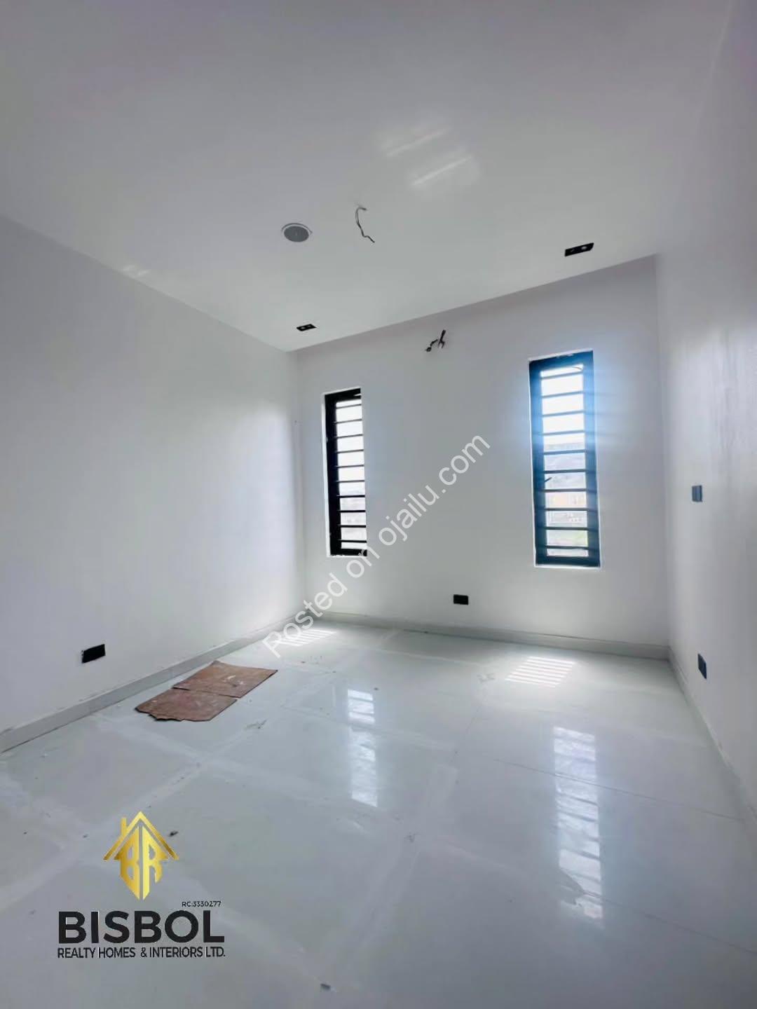 Move-In Ready 4-Bed Duplex in Gated Lekki Estate