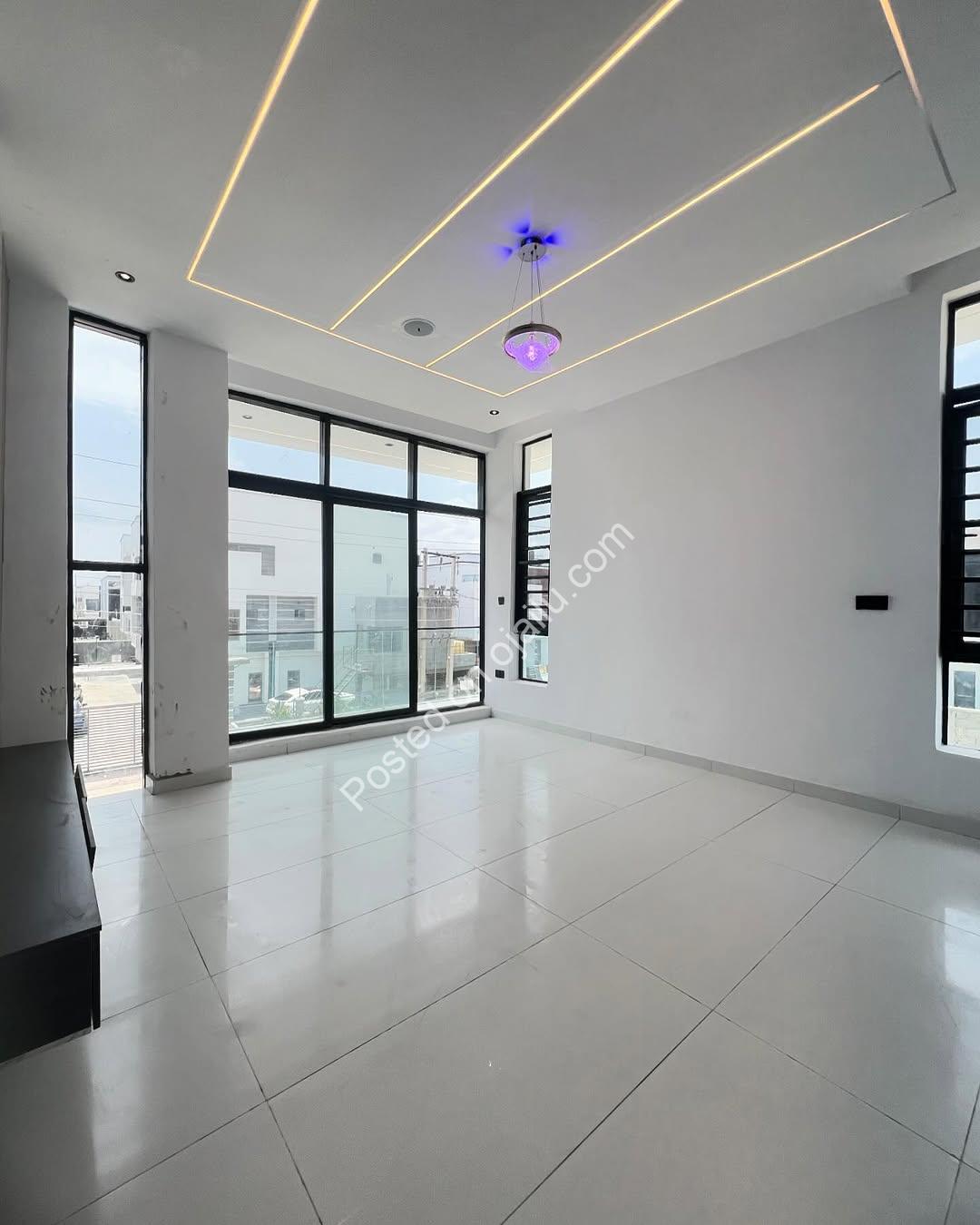 Lekki’s Finest: 4-Bedroom Duplex with BQ in Secure Estate