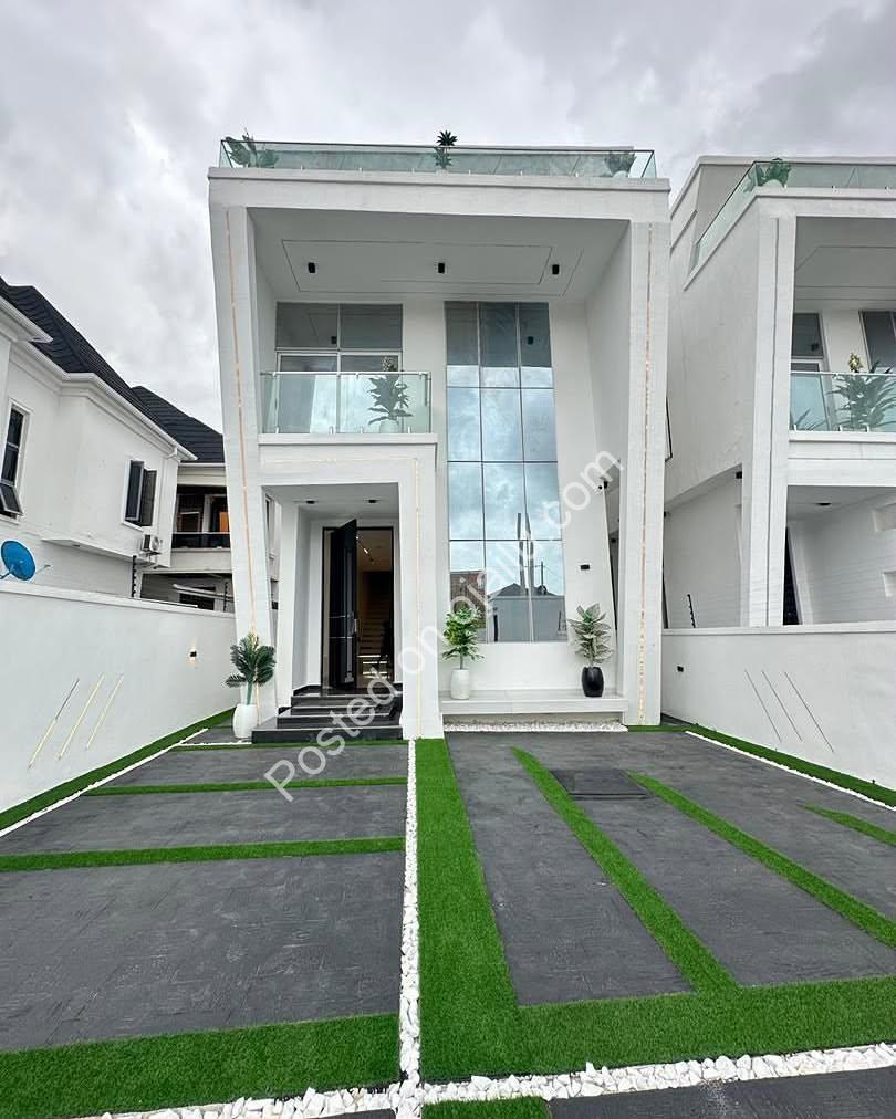 5-Bed Ologolo Oasis: Pool, BQ & Smart Luxury