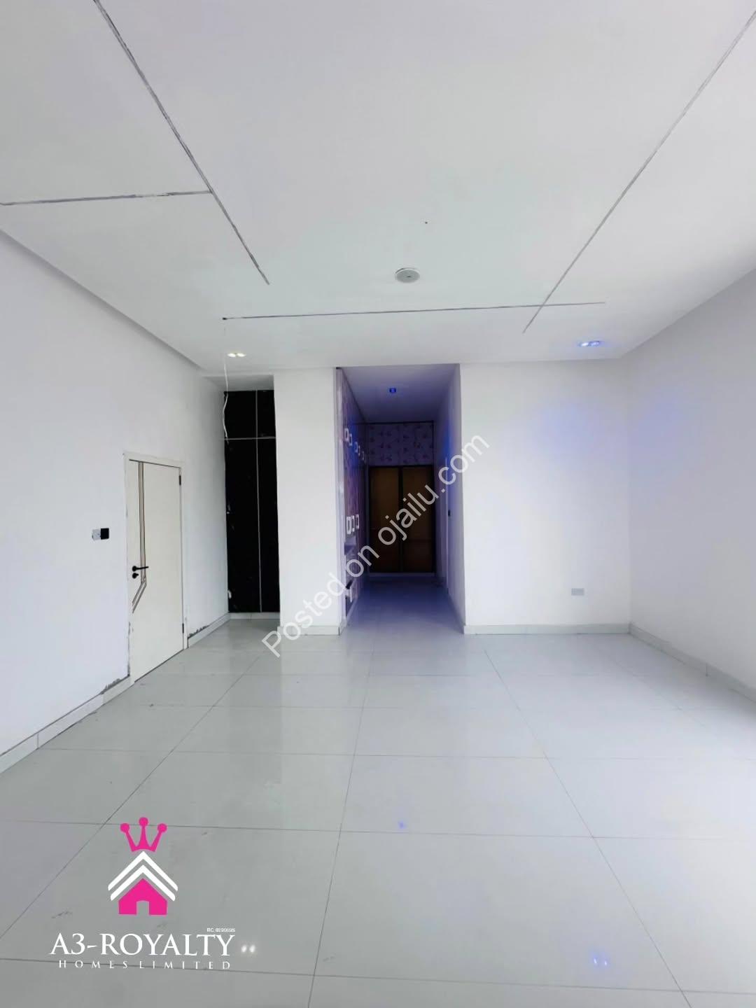 Move-In Ready 4-Bed Duplex in Gated Lekki Estate