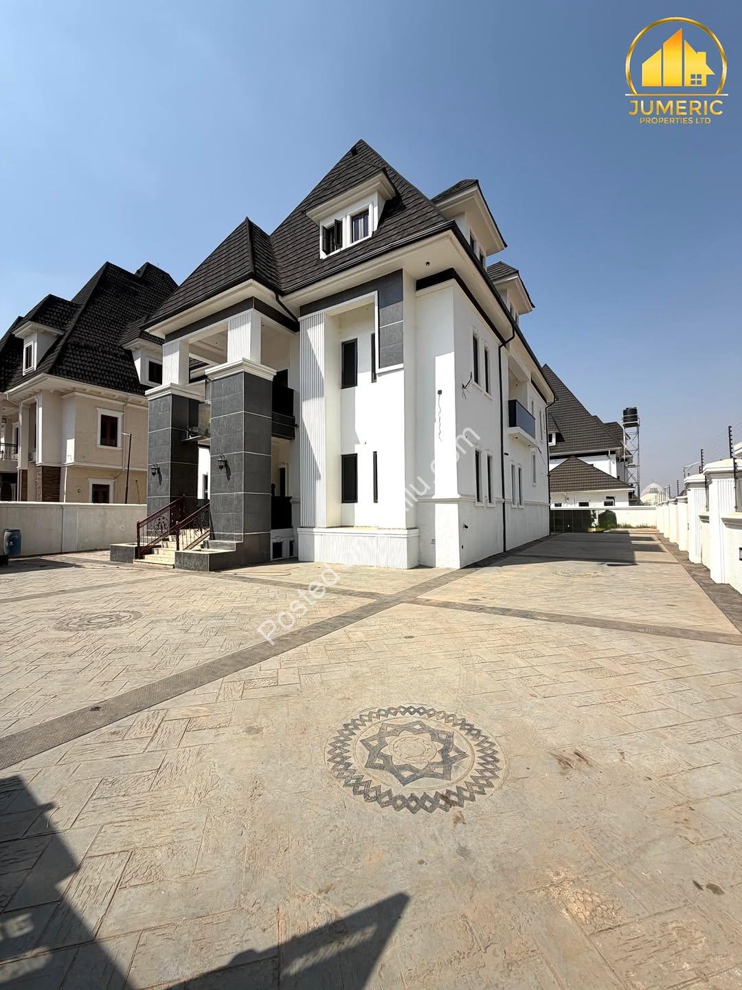 Elegant 7-Bed Estate Gem with Pool & BQ