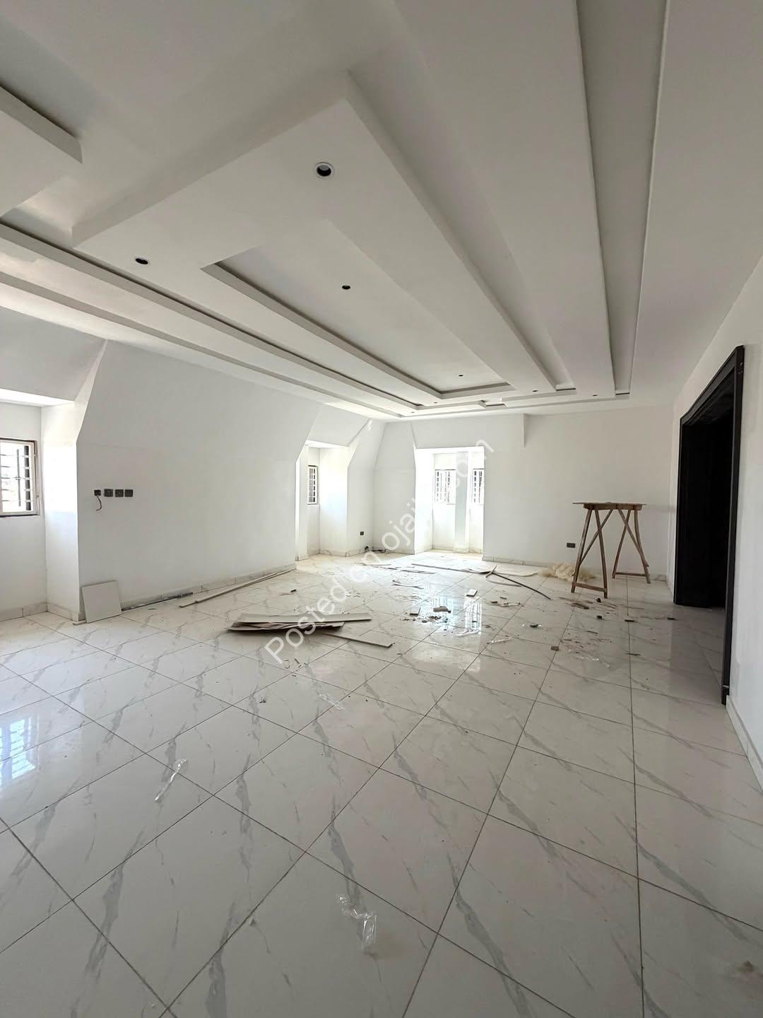 Elegant 7-Bed Estate Gem with Pool & BQ