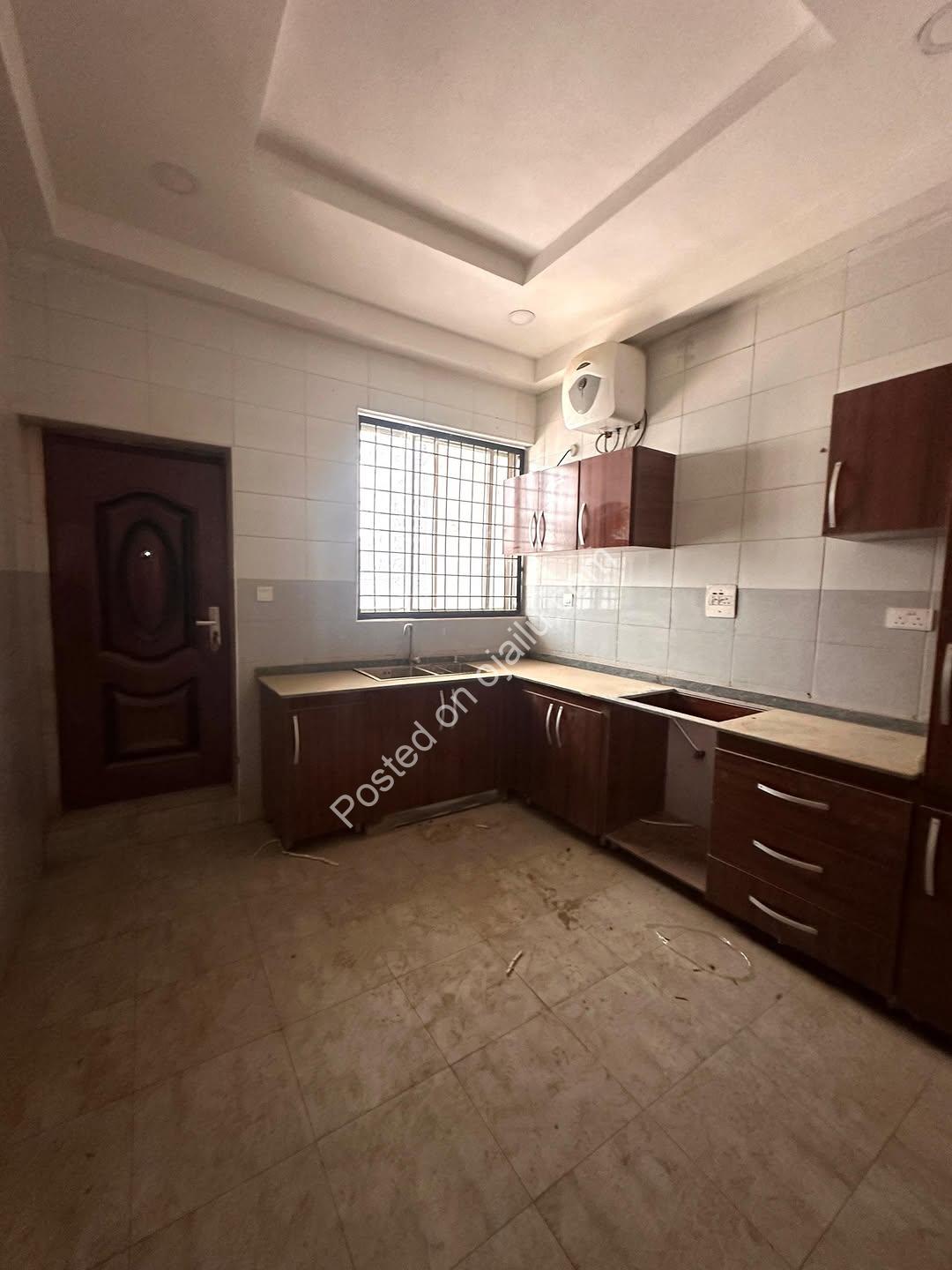 Prime 3-Bed Serviced Apartments in Jahi