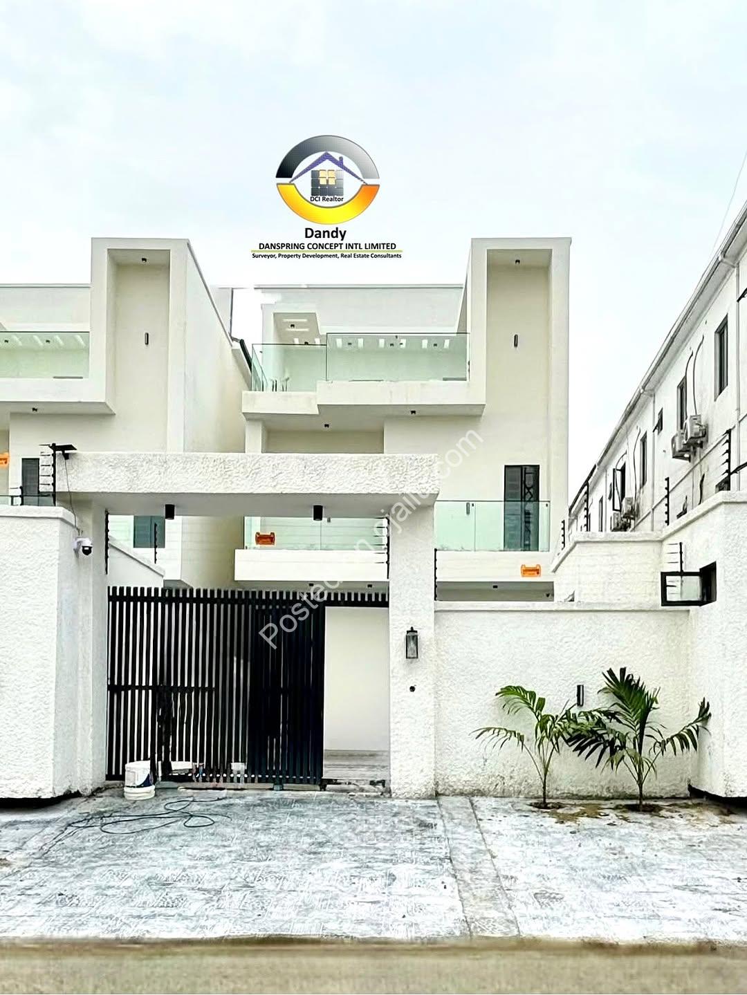 Lekki’s Ultimate 4-Bedroom Haven with Rooftop Oasis
