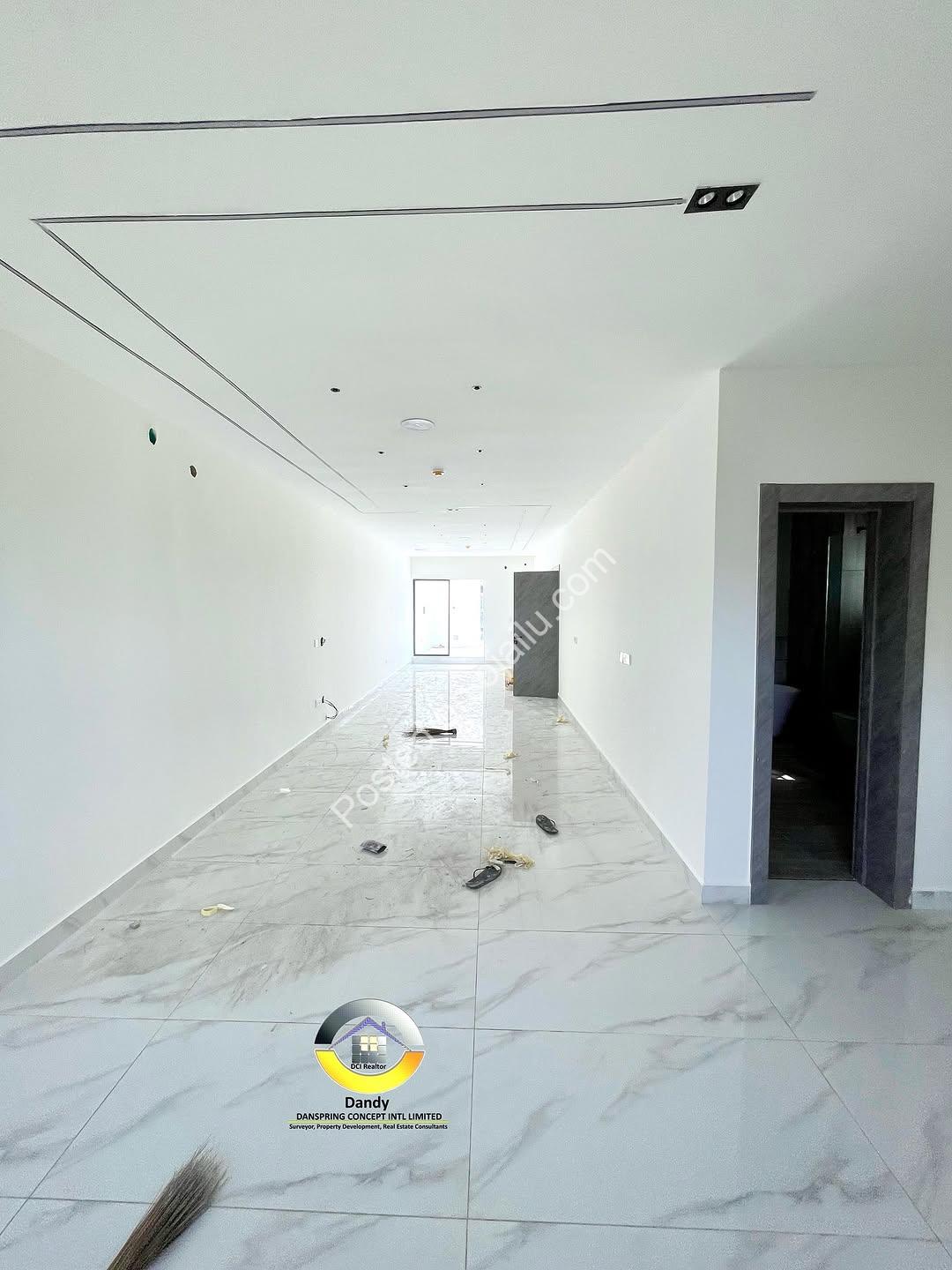 Lekki’s Ultimate 4-Bedroom Haven with Rooftop Oasis