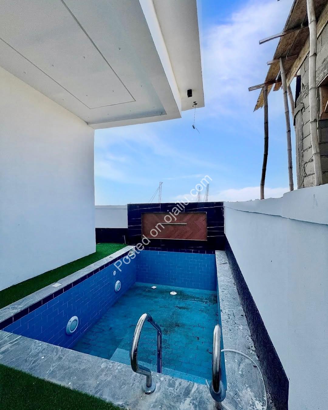 Own Your Dream: 5BR Haven with Pool & BQ