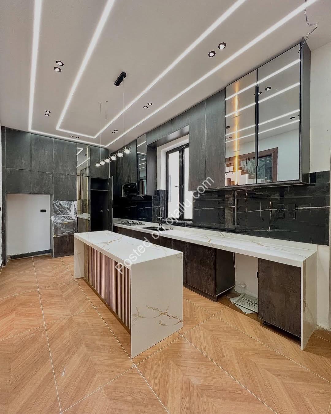 Own Your Dream: 5BR Haven with Pool & BQ