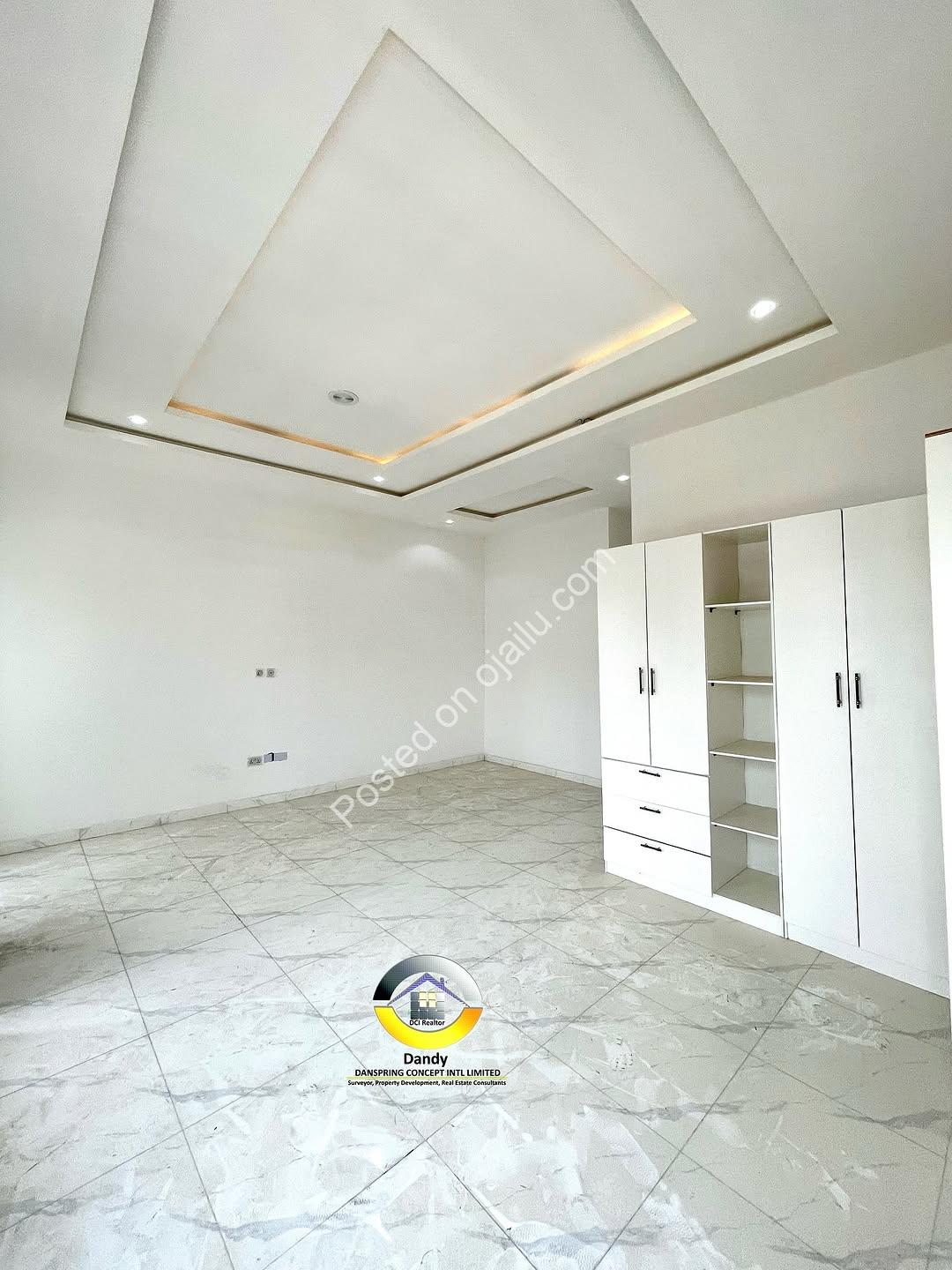 Lekki’s New 4-Bedroom Haven with BQ & Lush Gardens