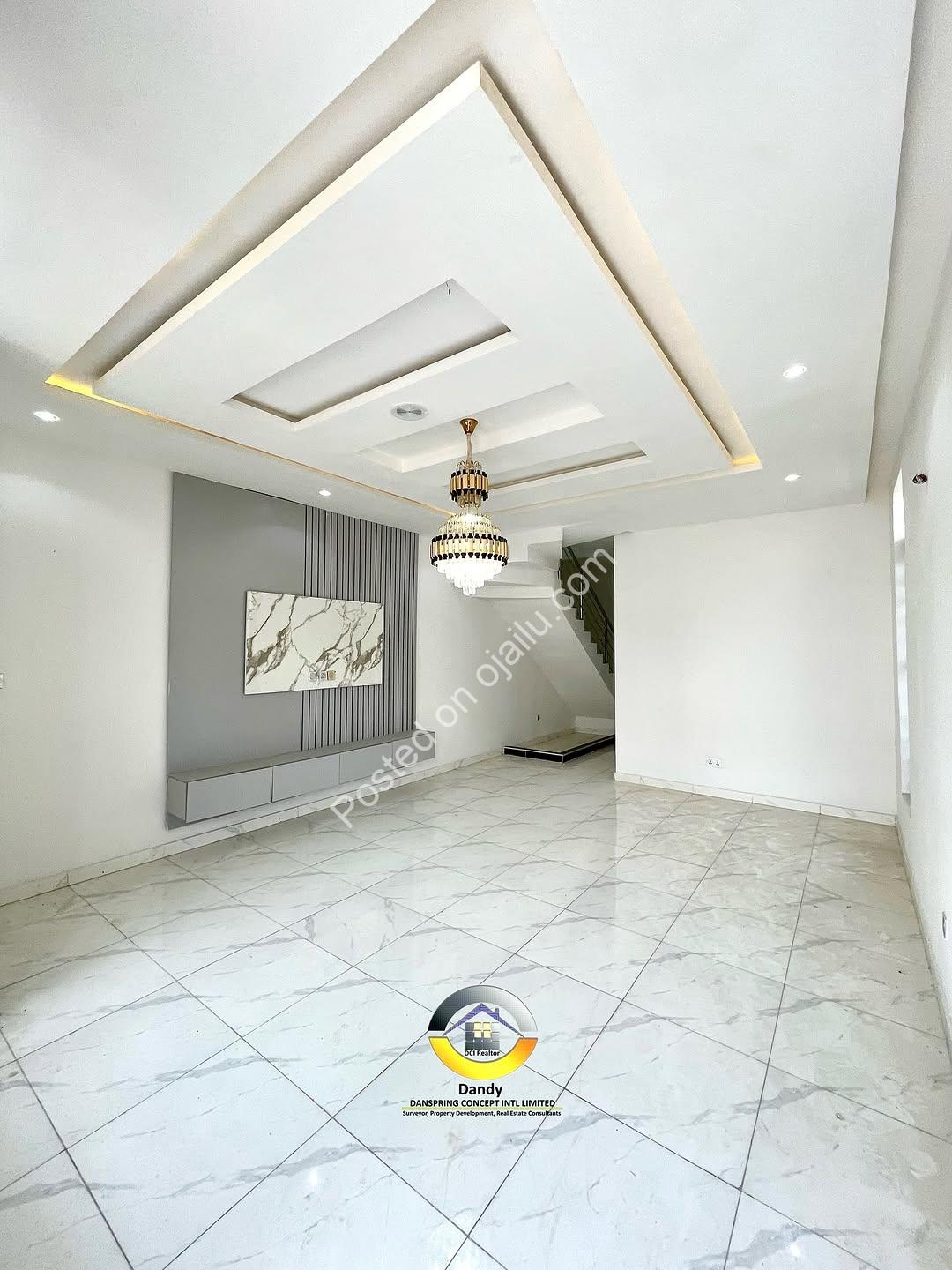 Lekki’s New 4-Bedroom Haven with BQ & Lush Gardens