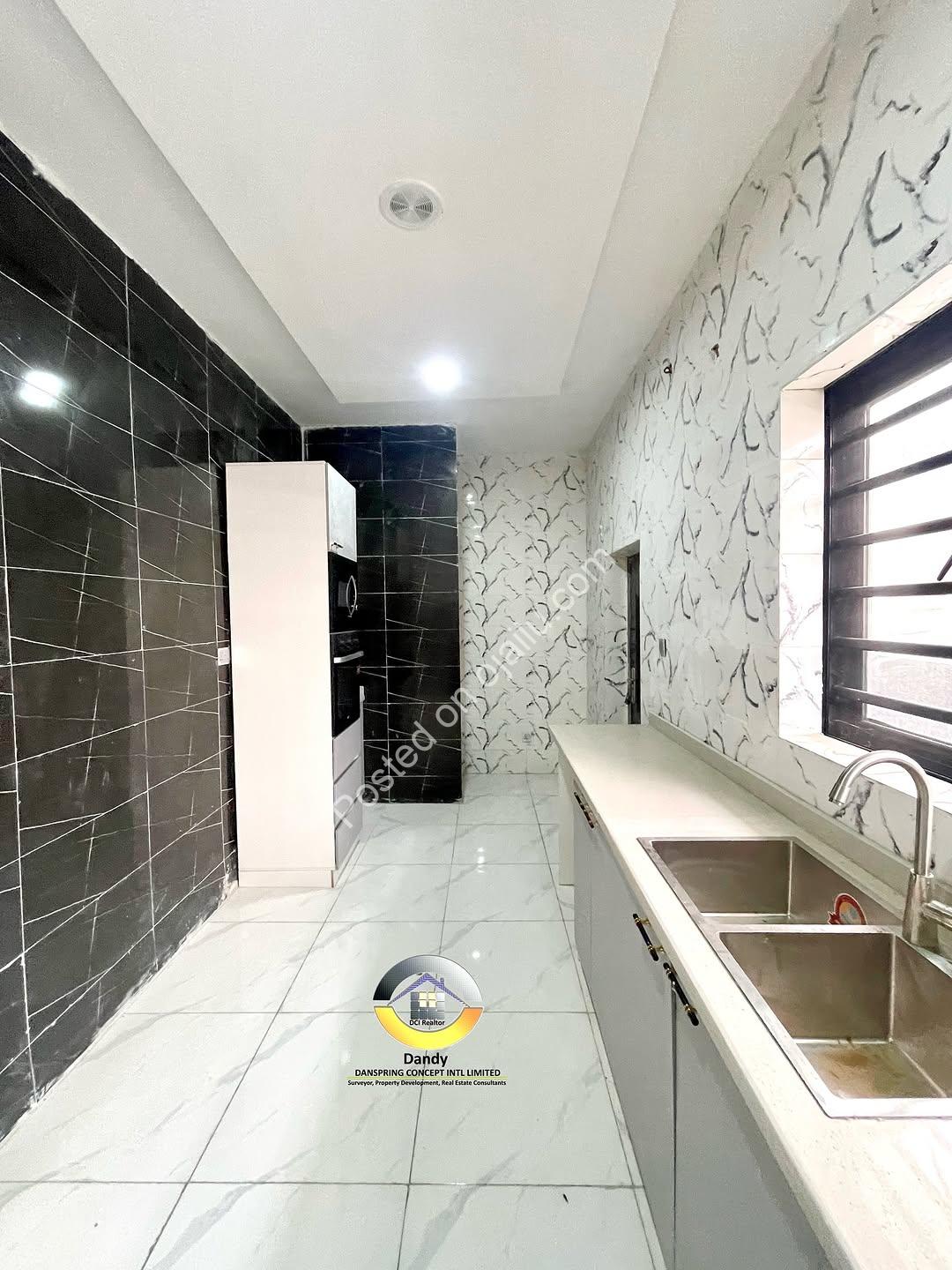 Lekki’s New 4-Bedroom Haven with BQ & Lush Gardens