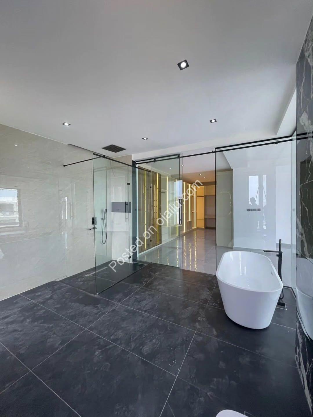 Your Dream Home Awaits: 5-Bed Duplex with Cinema & Pool