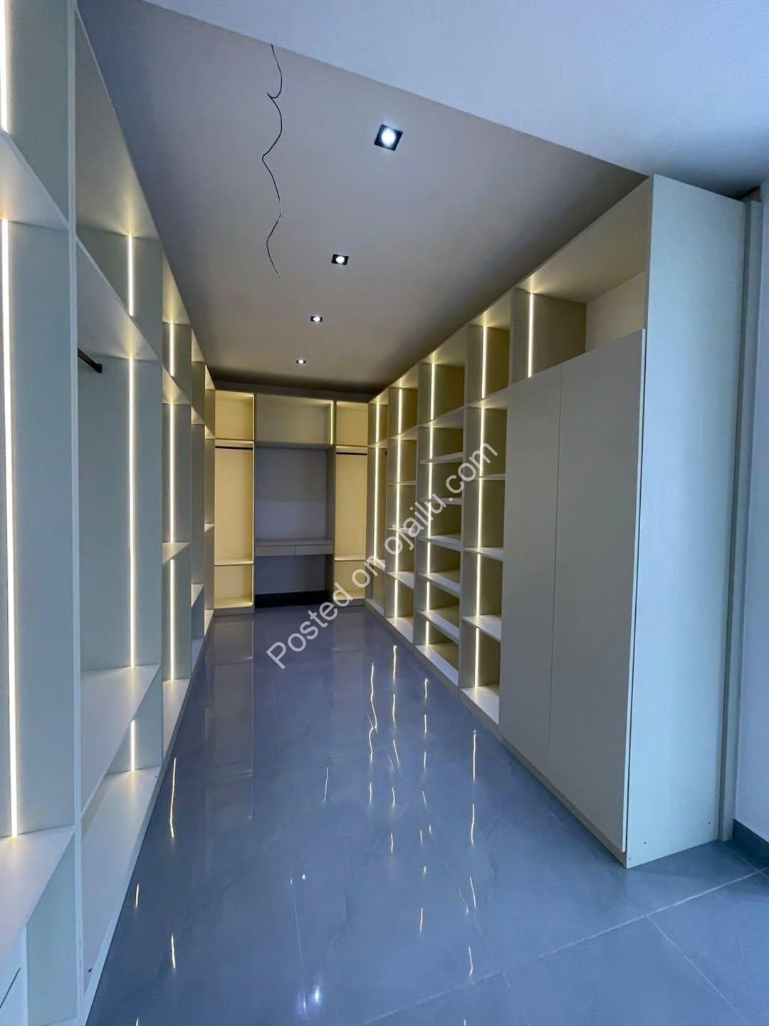 Your Dream Home Awaits: 5-Bed Duplex with Cinema & Pool