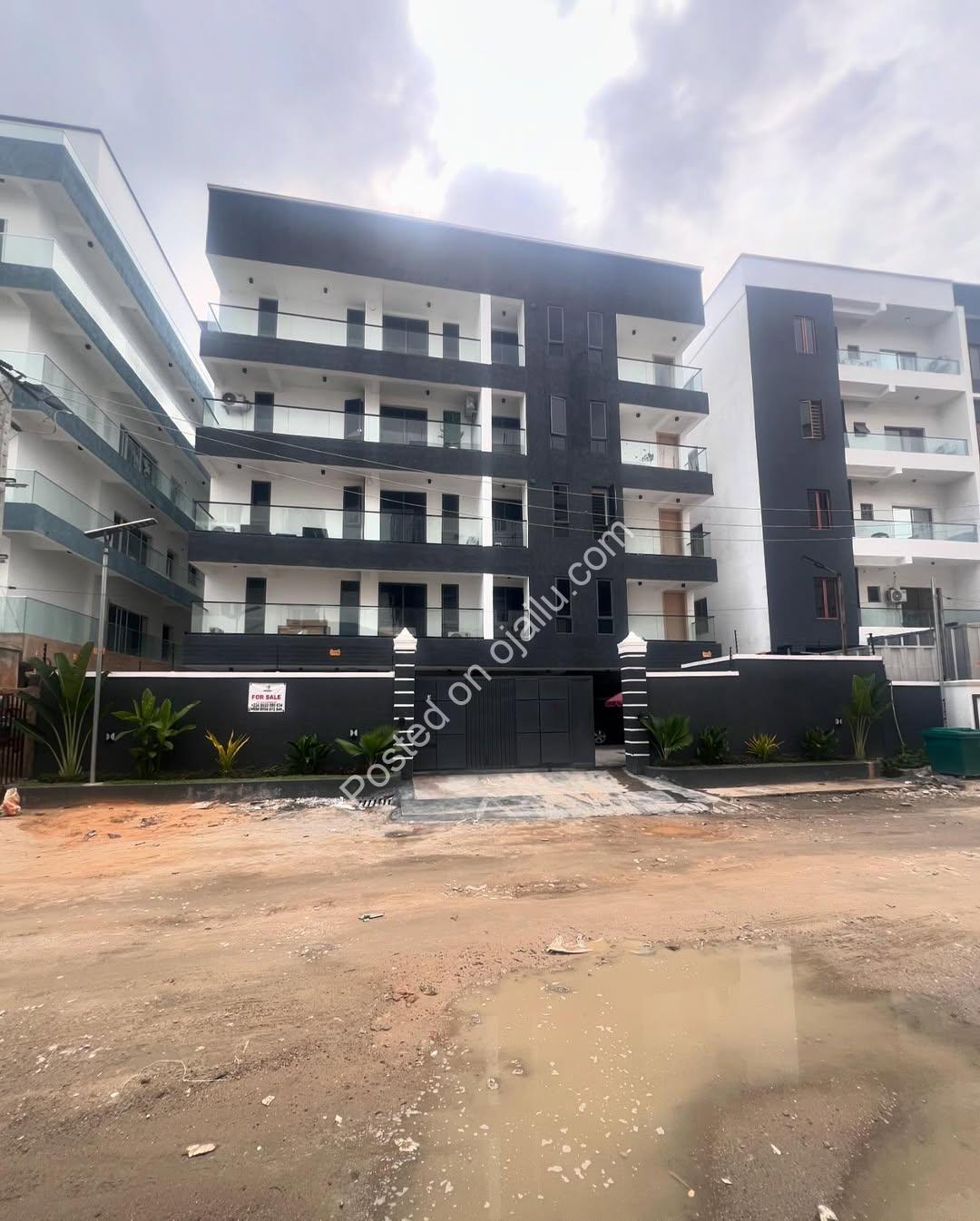 Lekki’s Finest: 2-Bed Ensuite Haven for Sale
