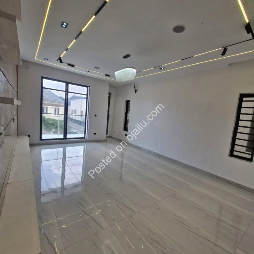 Agungi’s Finest: 4-Bedroom Semi-Detached Masterpiece