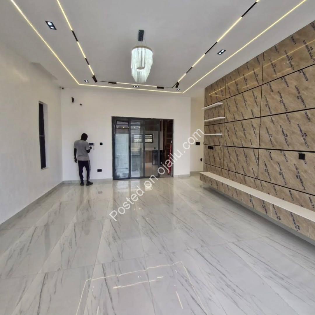 Agungi’s Finest: 4-Bedroom Semi-Detached Masterpiece