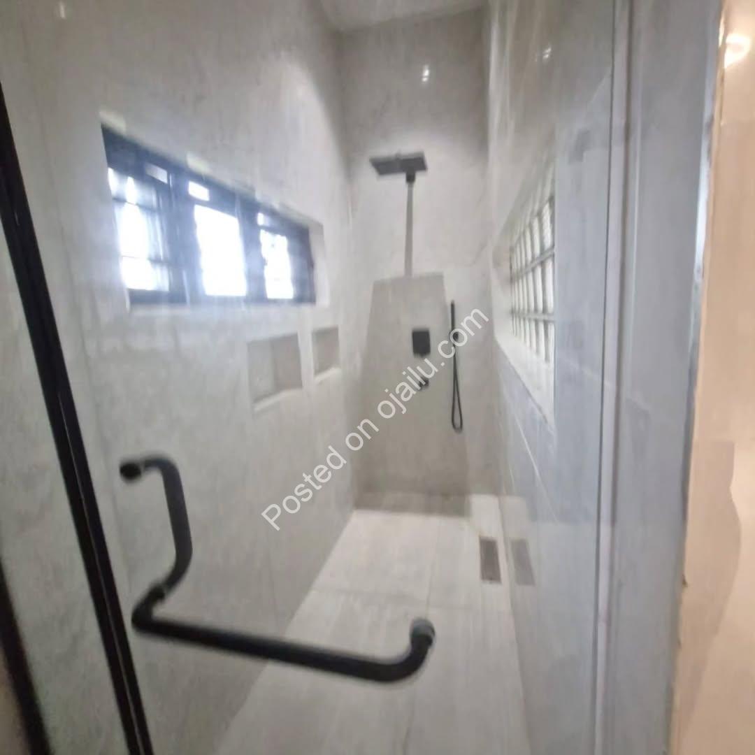 Agungi’s Finest: 4-Bedroom Semi-Detached Masterpiece