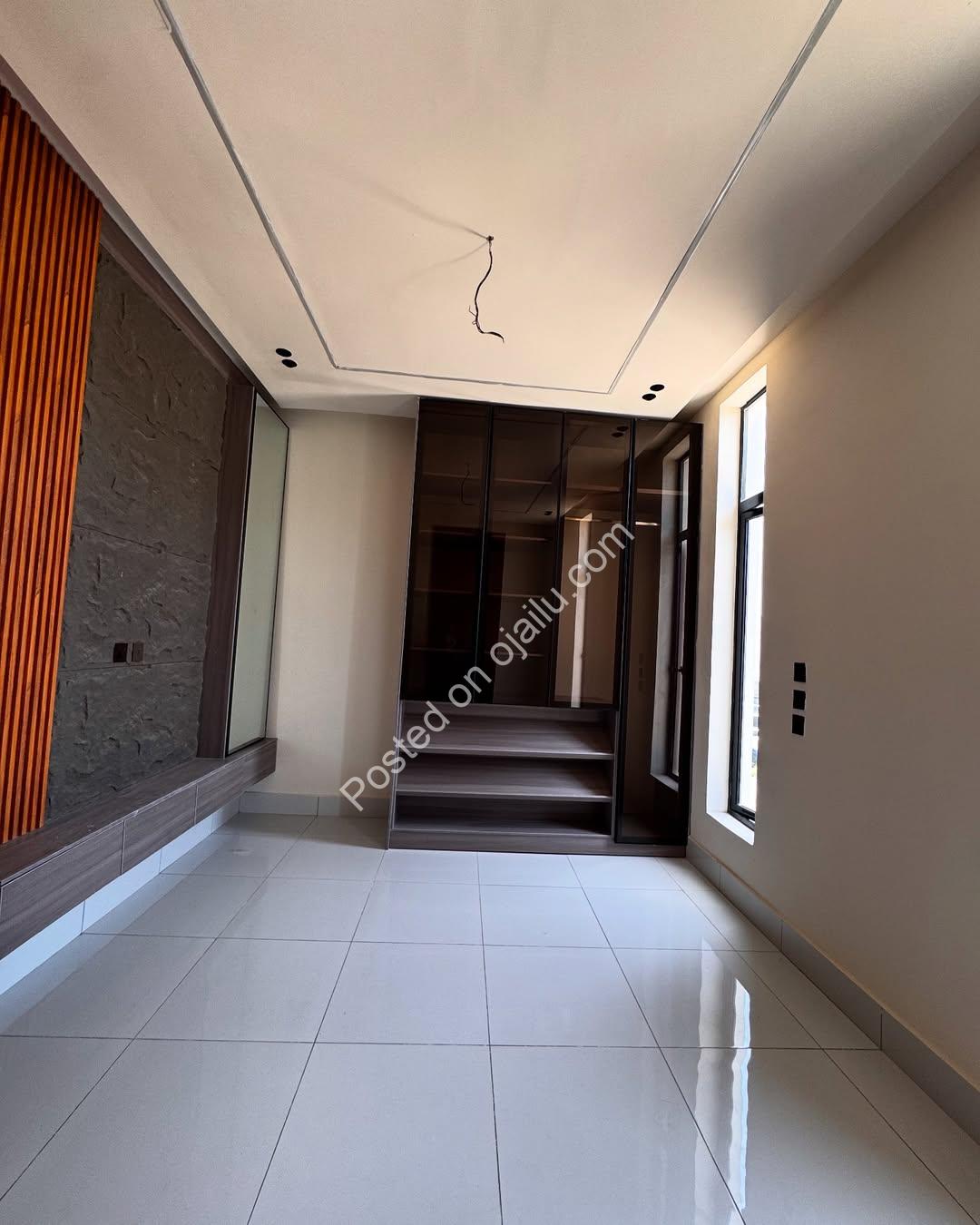 Orchid Lekki: 5-Bed Duplex with Pool & Luxury Finishes