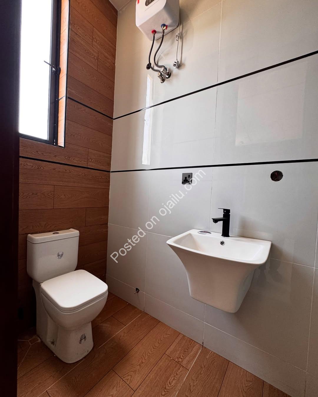 Orchid Lekki: 5-Bed Duplex with Pool & Luxury Finishes