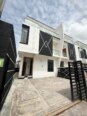 Chevron’s Finest: 4-Bed Haven with Rooftop Terrace