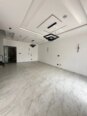 Chevron’s Finest: 4-Bed Haven with Rooftop Terrace