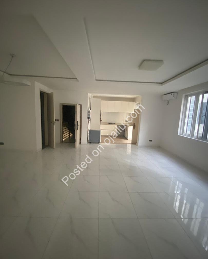 Ikate’s Finest: 2-Bed En-Suite Haven