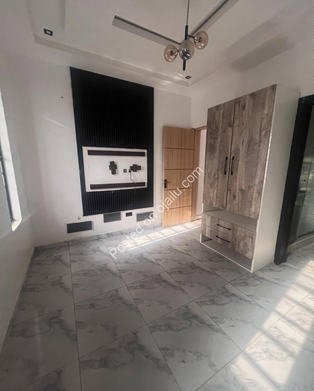 Lekki’s Finest: 2-Bedroom Gem with BQ