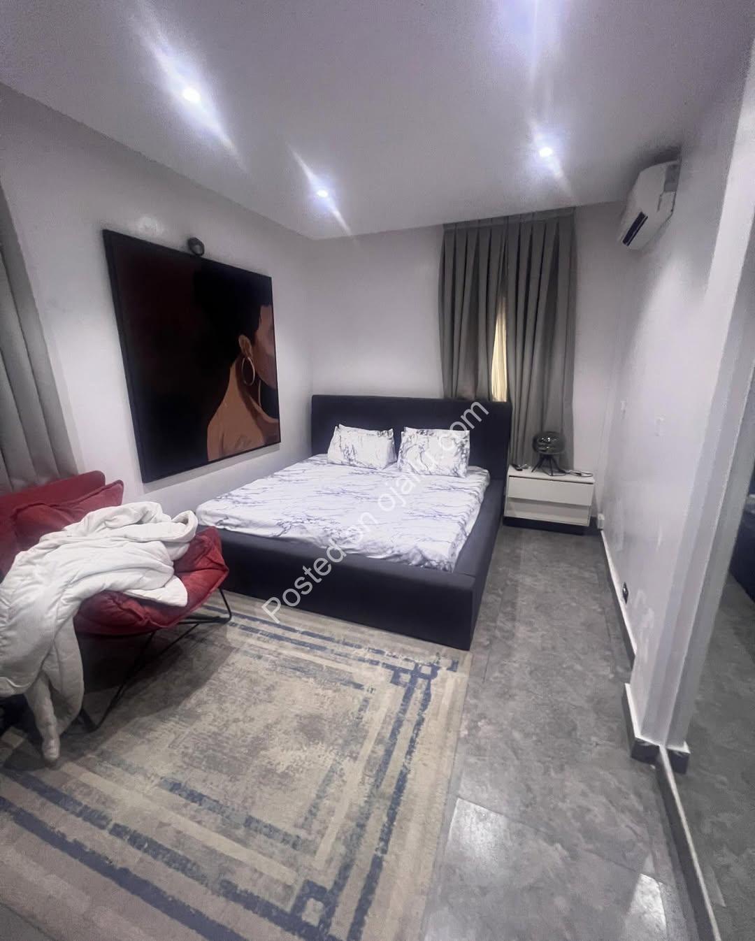 Lekki’s Finest: 2-Bed Ensuite Haven