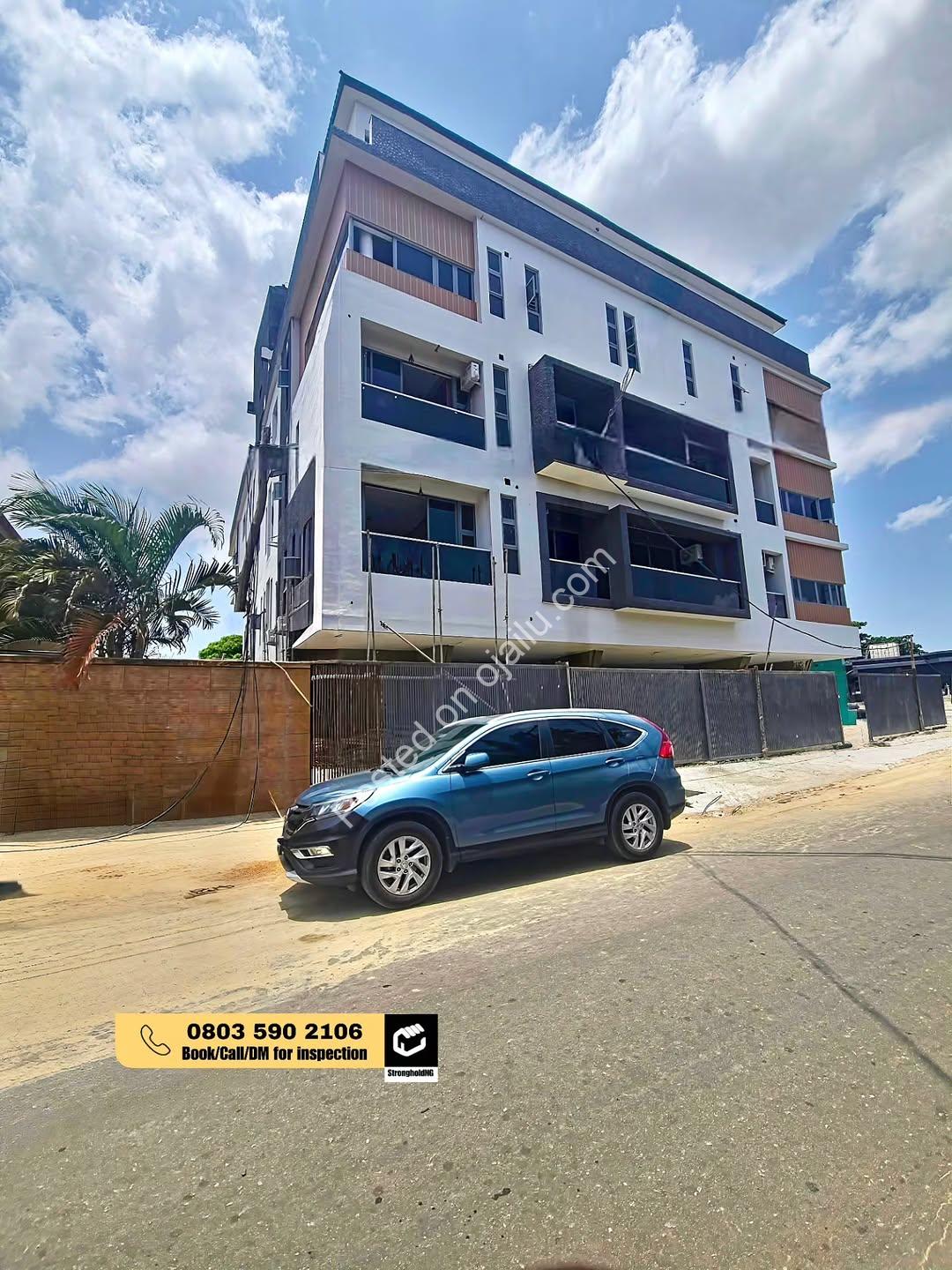 Elevator 3-Bed Ensuite with Pool & Gym in Prime Ikeja