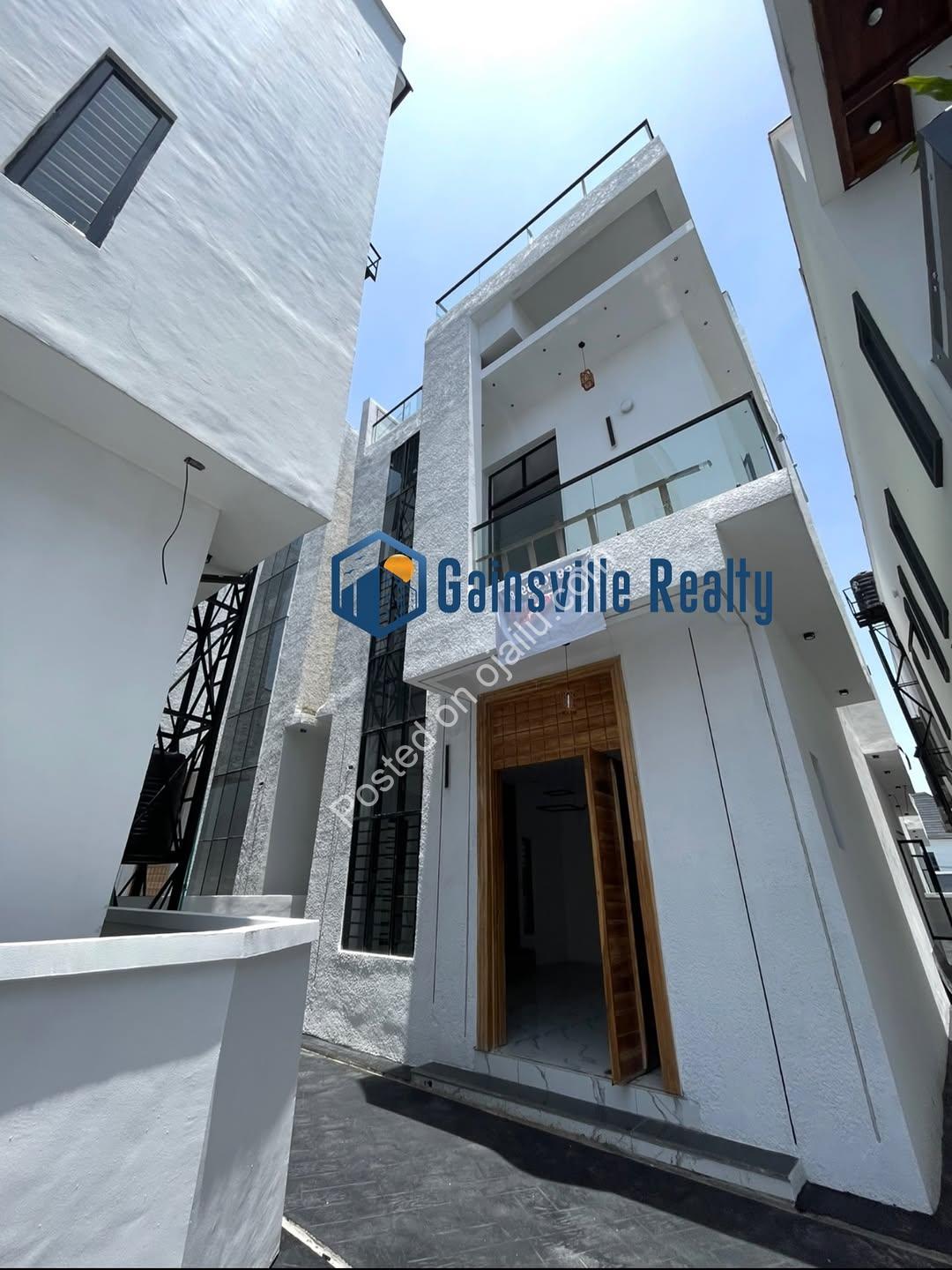 Live Your Dream in Lekki’s Ultimate 5-Bedroom Duplex